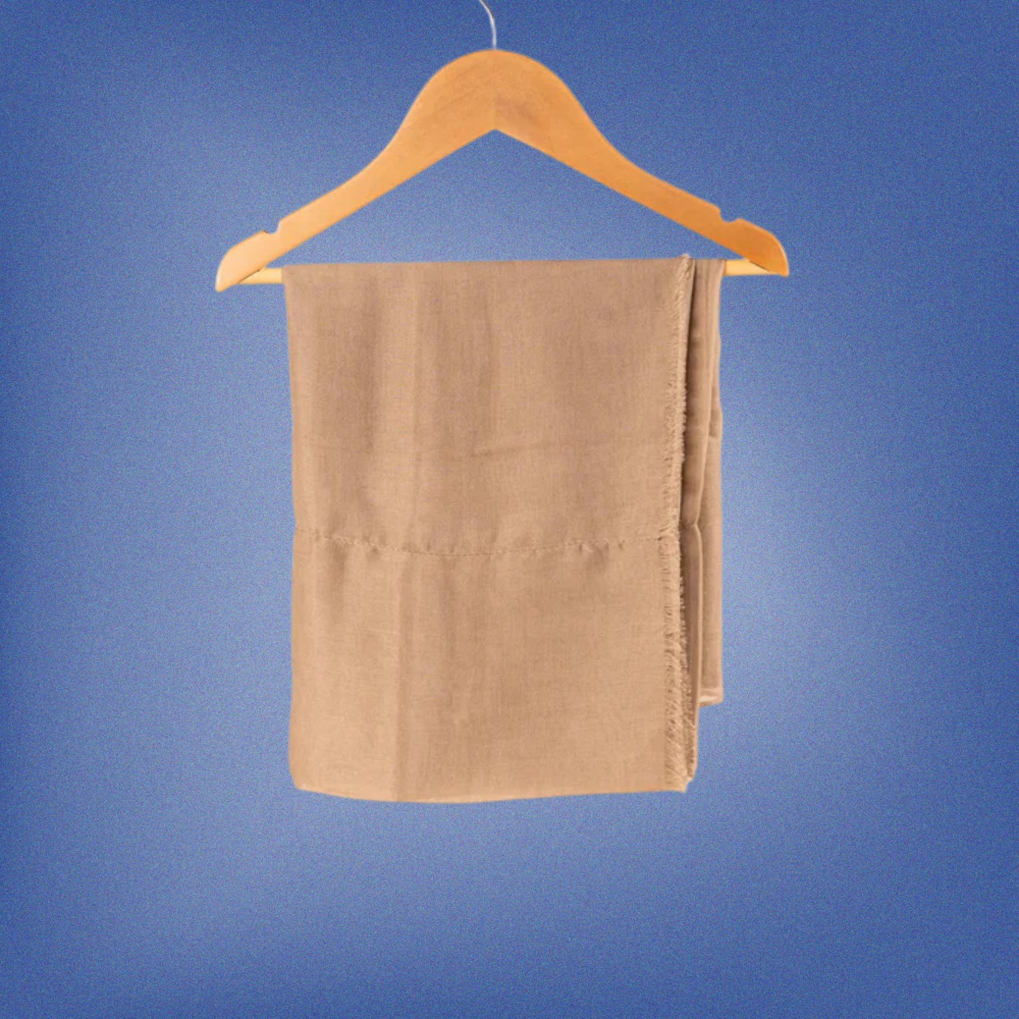 شال خفيف مع جفسة ماركة كويت ليدي