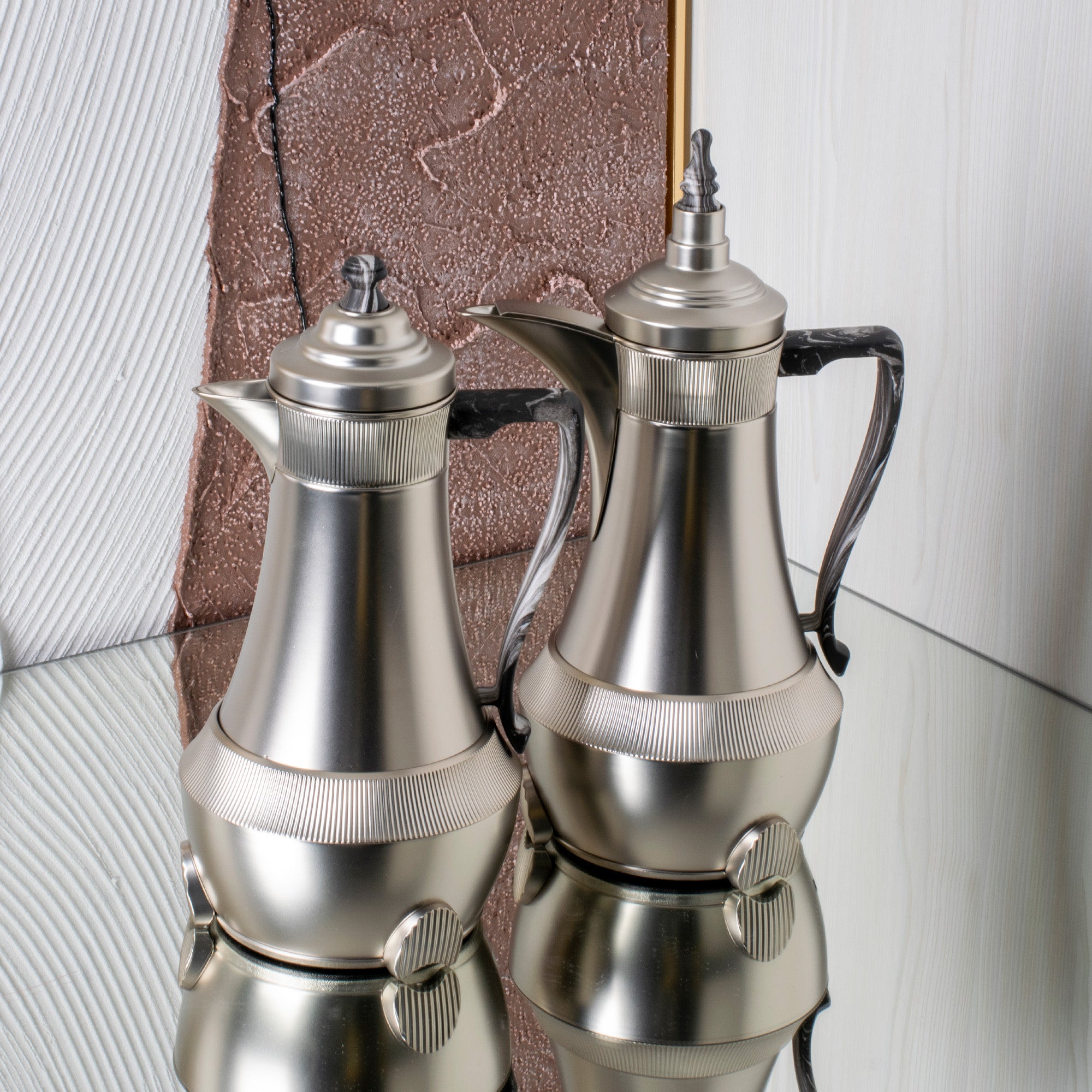 طقم مطارات شاي وقهوة- يد رخامية